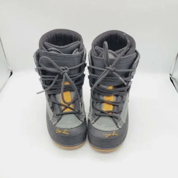 Dee Luxe Boys Snowboarding Boots Size US 210